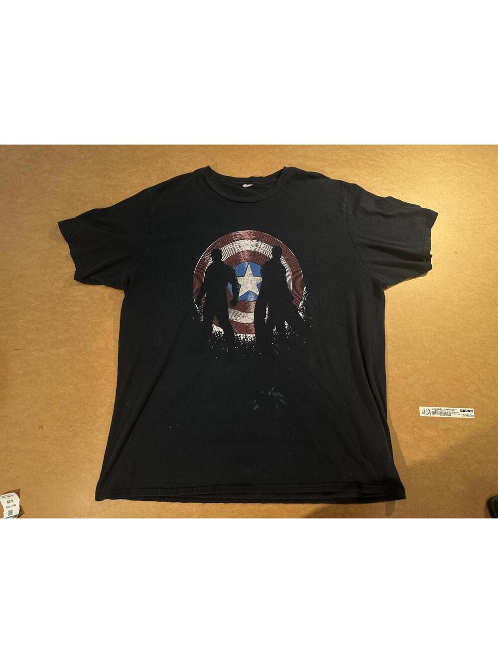 Captain America x Winter Soldier Shield Logo Men's Large